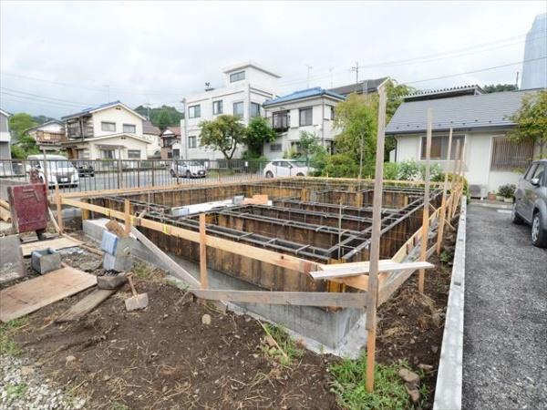 青梅滝ノ上町　全1棟