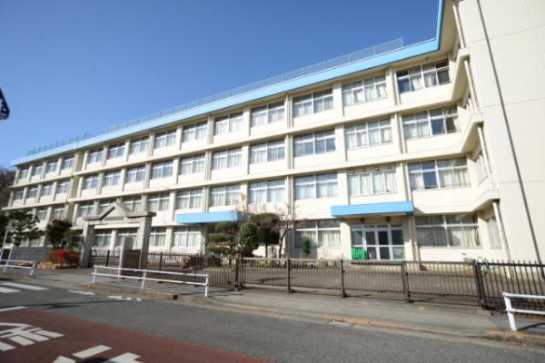 羽村市小作台５丁目の土地(小作台小学校)