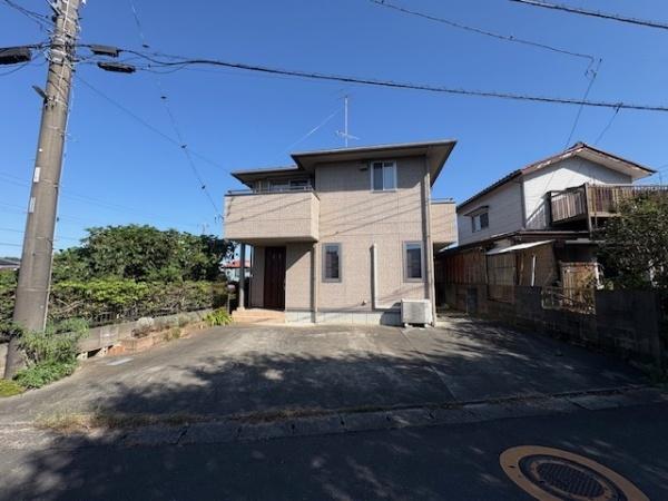 青梅市今井2丁目の中古一戸建て(駐車場)