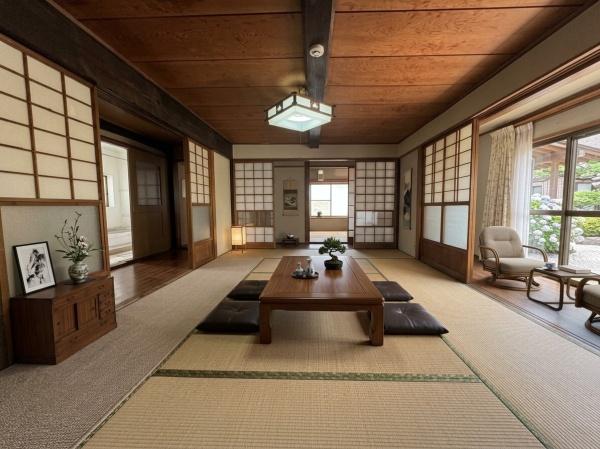 青梅市長淵８丁目の中古一戸建て
