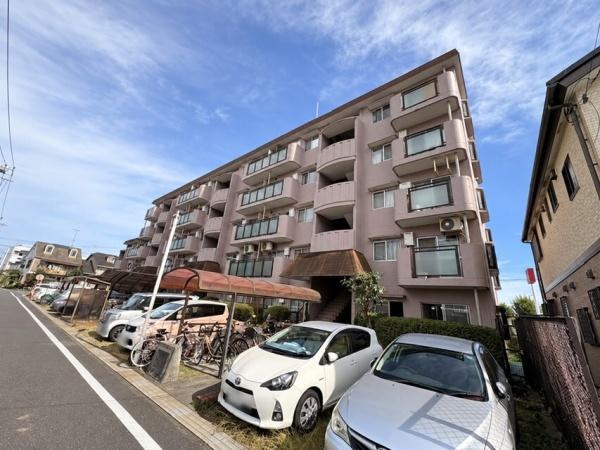 ファミネス河辺