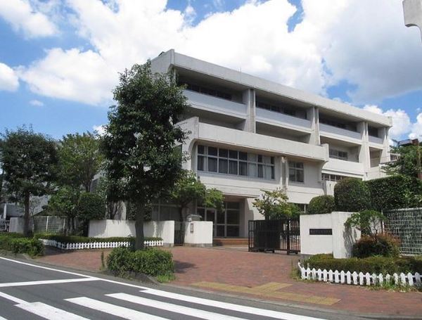 サンクタス湘南藤沢アネーロの丘(藤沢市立羽鳥中学校)