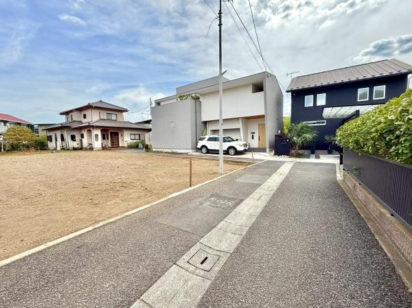 茅ヶ崎市浜竹3丁目の土地(前面道路含む現地写真)