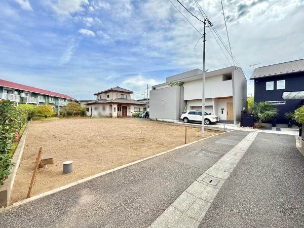 茅ヶ崎市浜竹3丁目の土地(前面道路含む現地写真)
