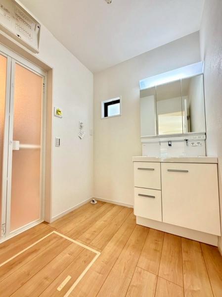横浜市戸塚区戸塚町の新築一戸建