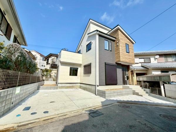 横浜市戸塚区戸塚町の新築一戸建