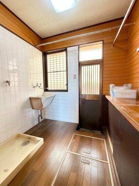 藤沢市白旗３丁目の中古一戸建て