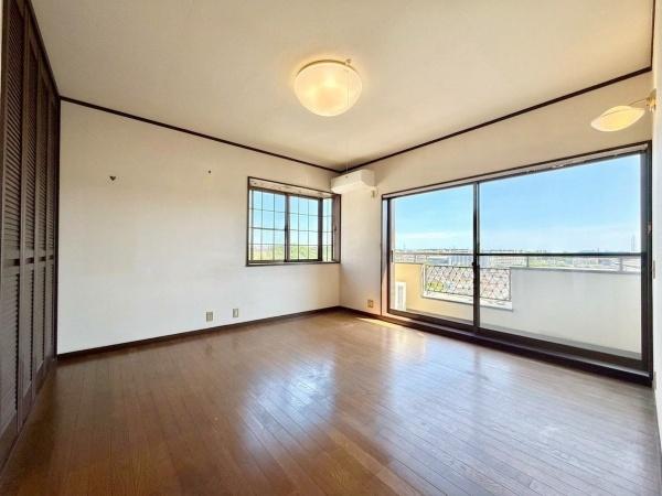 藤沢市白旗３丁目の中古一戸建て