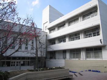 ニューシティ東戸塚パークヒルズＪ棟(横浜市立東品濃小学校)