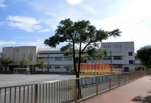 ピアパレス戸塚(横浜市立秋葉小学校)