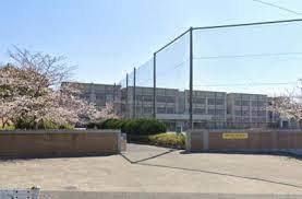 藤沢市片瀬海岸２丁目の土地(藤沢市立片瀬中学校)