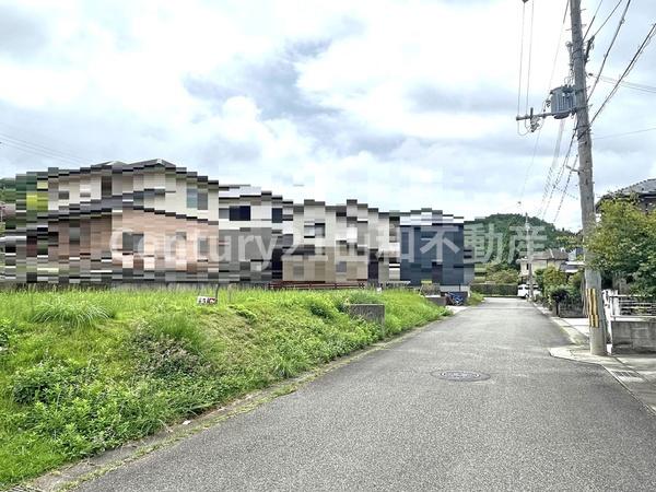 亀岡市本梅町平松八百分の土地