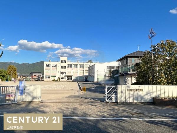 亀岡市大井町小金岐３丁目の土地(亀岡市立大井小学校)