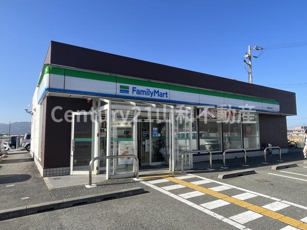 亀岡市千歳町千歳垣内山の土地(ファミリーマート亀岡馬路店)