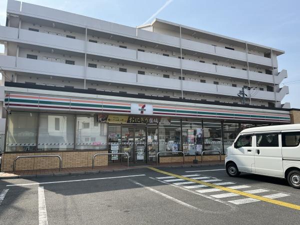 亀岡市大井町かすみケ丘の土地(セブンイレブン亀岡並河店)