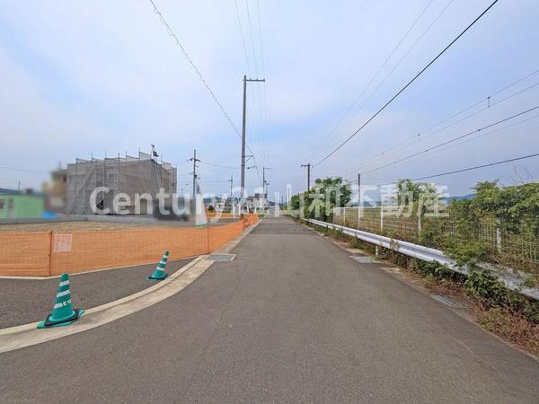 亀岡市千代川町明晴２丁目の土地