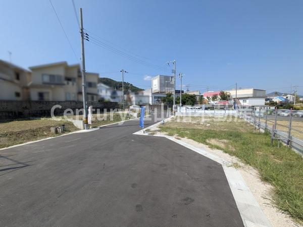 亀岡市荒塚町２丁目の土地