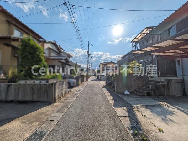 亀岡市東つつじケ丘曙台２丁目の中古一戸建て