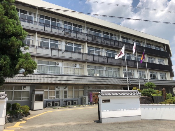 亀岡市追分町馬場通の土地(亀岡市立亀岡中学校)