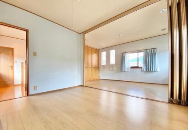 亀岡市南つつじケ丘桜台3丁目の中古一戸建て(洋室)