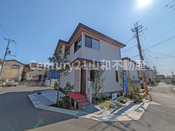 亀岡市三宅町２丁目の中古一戸建て
