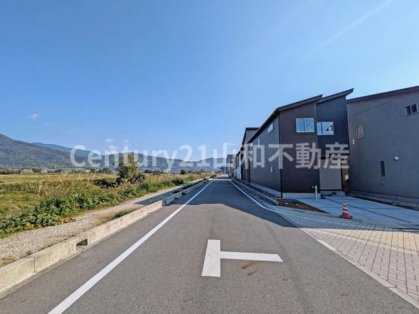 亀岡駅北ソダチマチ4街区1号地（新築一戸建）