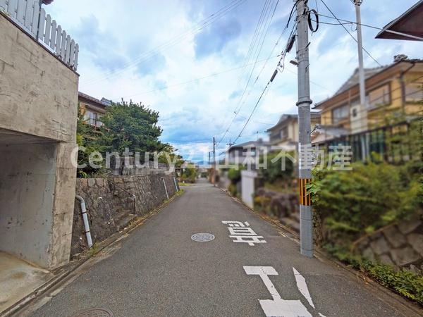 亀岡市西つつじケ丘大山台１丁目の中古一戸建て