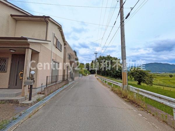 亀岡市曽我部町重利八反田の中古一戸建て