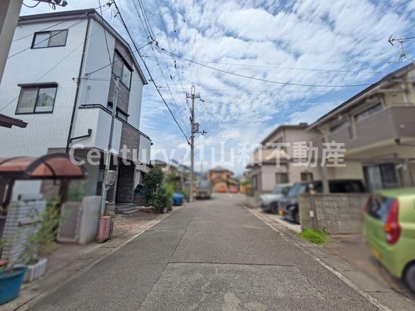 亀岡市三宅町の中古一戸建て