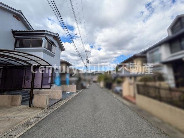 亀岡市南つつじケ丘桜台３丁目の中古一戸建て