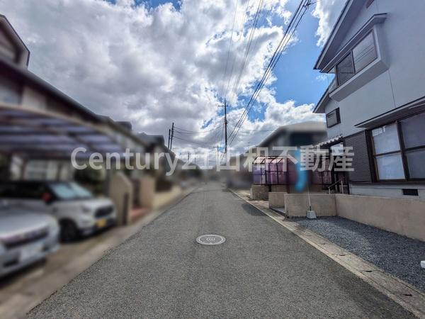 亀岡市南つつじケ丘桜台３丁目の中古一戸建て