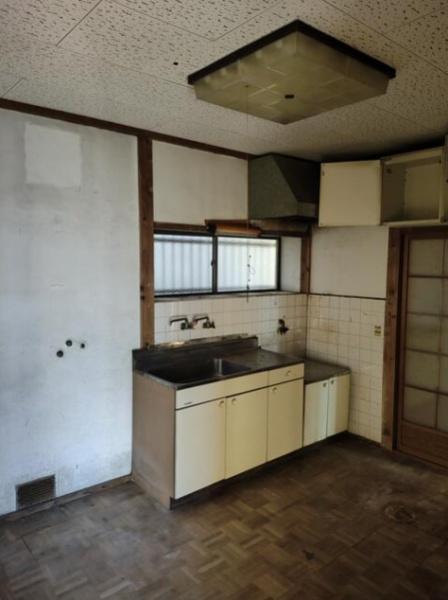 亀岡市下矢田町４丁目の中古一戸建て