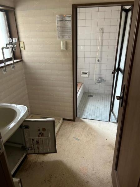 亀岡市南つつじケ丘桜台４丁目の中古一戸建て