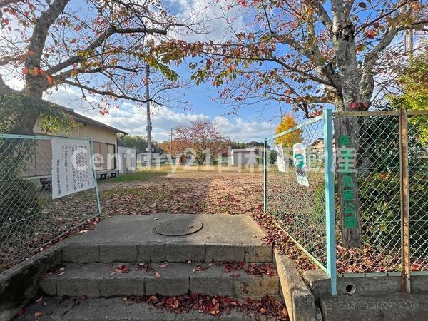亀岡市篠町広田３丁目の土地(平塚区児童公園)