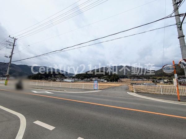 亀岡市本梅町東加舎塩脇の中古一戸建て