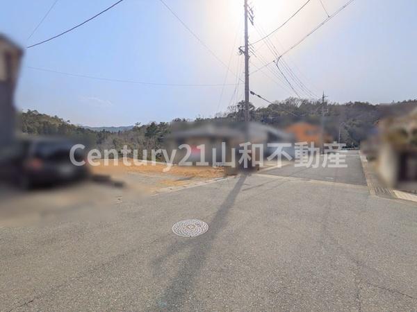 亀岡市西つつじケ丘美山台２丁目の土地