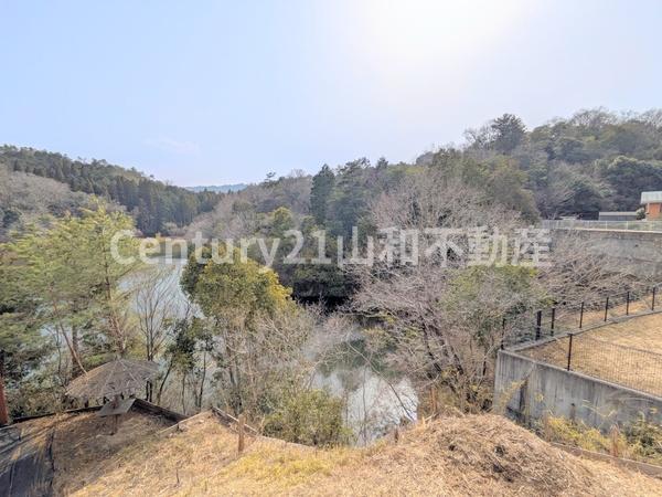 亀岡市西つつじケ丘美山台２丁目の土地