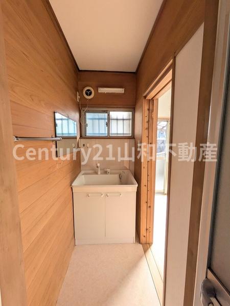 亀岡市篠町広田2丁目の中古一戸建て(洗面台・洗面所)
