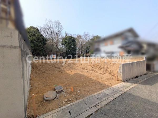 亀岡市南つつじケ丘大葉台１丁目の土地