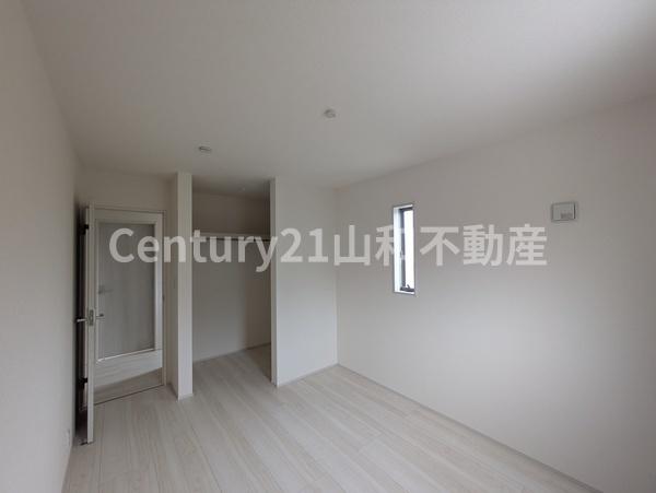 リーブルガーデン園部駅前①号棟(新築一戸建)(洋室)