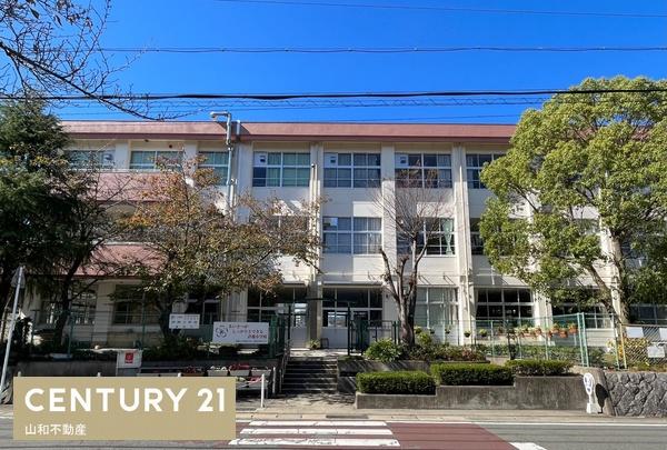 亀岡市西つつじケ丘大山台１丁目の中古一戸建て(亀岡市立つつじケ丘小学校)
