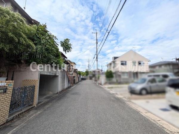 亀岡市南つつじケ丘大葉台２丁目の中古一戸建て