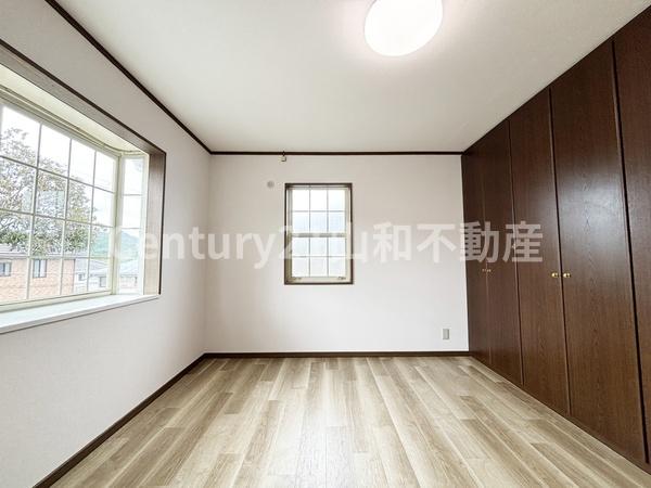 亀岡市南つつじケ丘桜台１丁目の中古一戸建て