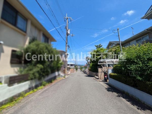 亀岡市南つつじケ丘桜台１丁目の中古一戸建て
