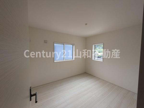 ブルーミングガーデン園部町横田1号③号棟(新築一戸建)(洋室)