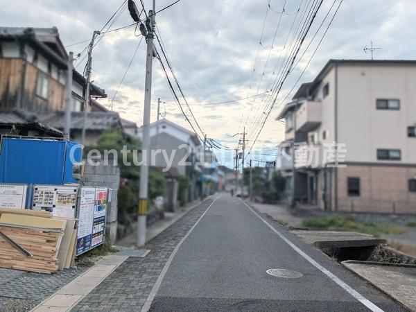 ブルーミングガーデン突抜町①号棟（新築一戸建）