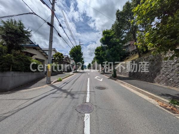 亀岡市西つつじケ丘大山台２丁目の中古一戸建て