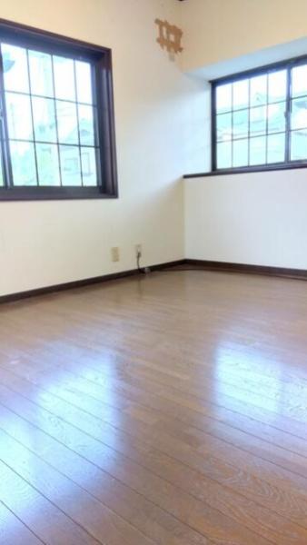 亀岡市南つつじケ丘大葉台１丁目の中古一戸建て