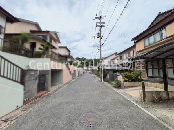 亀岡市南つつじケ丘大葉台１丁目の中古一戸建て