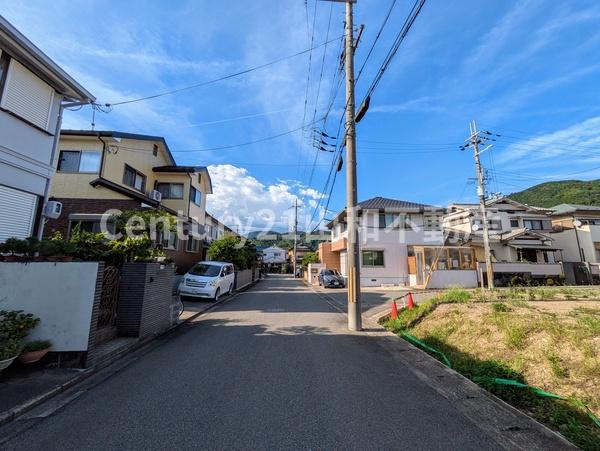 亀岡市篠町見晴５丁目の土地